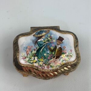 Splendid Gold Trinket Music Box Decorative Through the eyes of love song Wind up